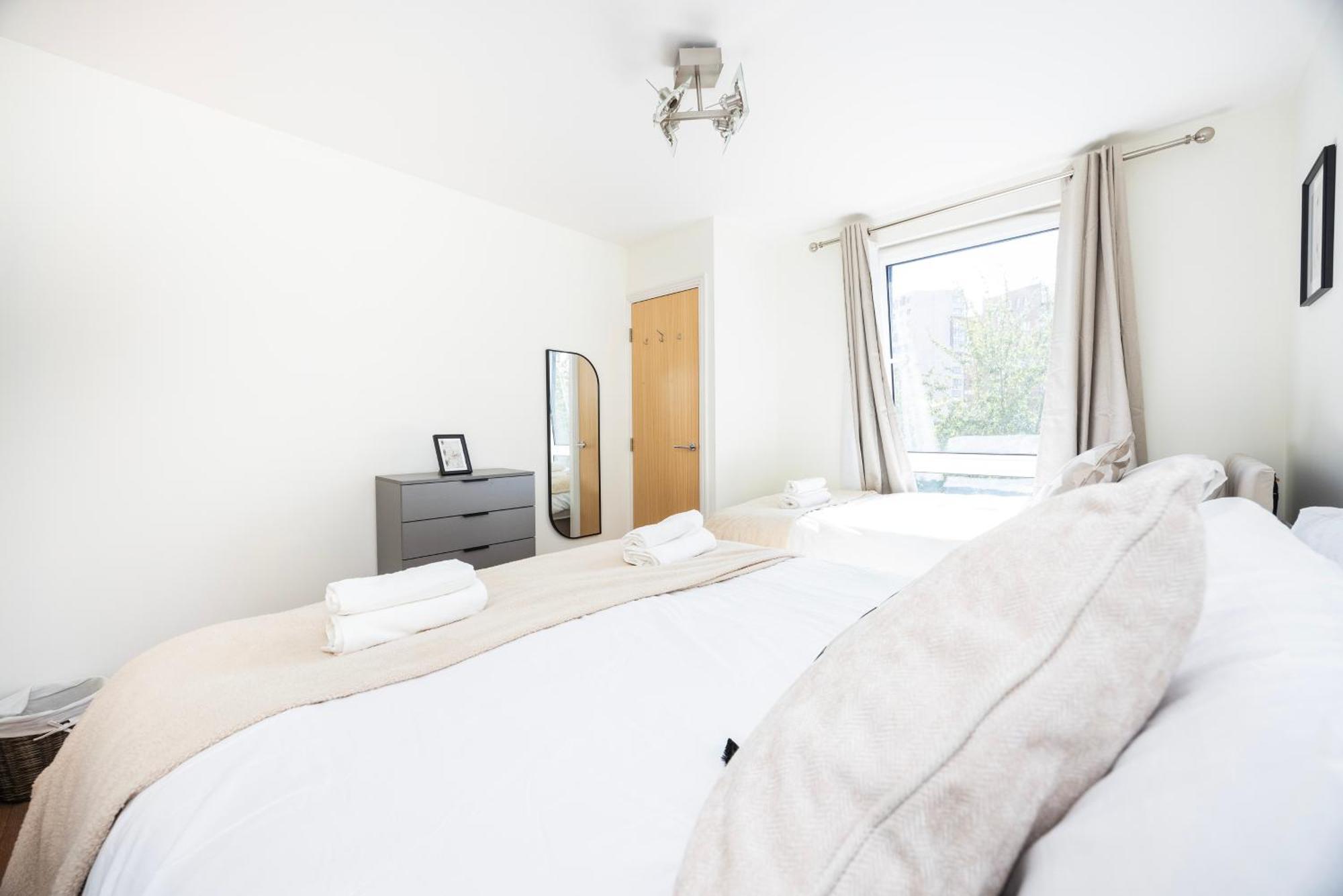 Modern 2 Bed Flat In Greenwich *